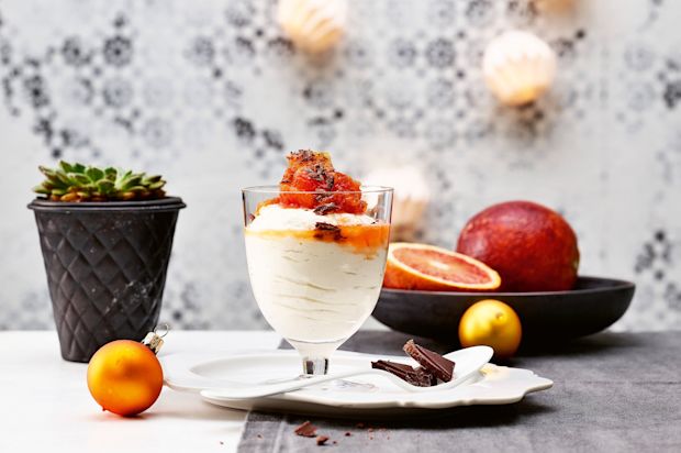 Mascarponecreme mit Orangenkompott