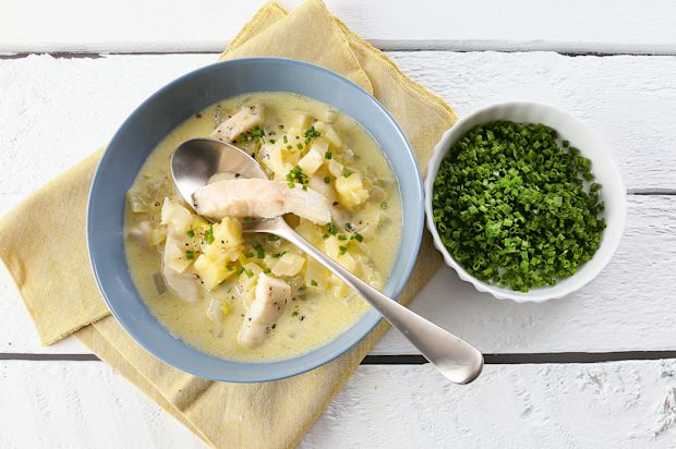 Fischsuppe mit Kartoffeln und Fenchel