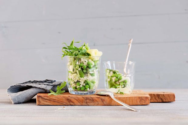 Gerstensalat mit grünem Gemüse