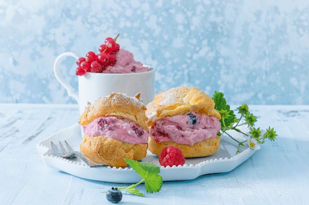 Ofenküchlein mit Beerencreme