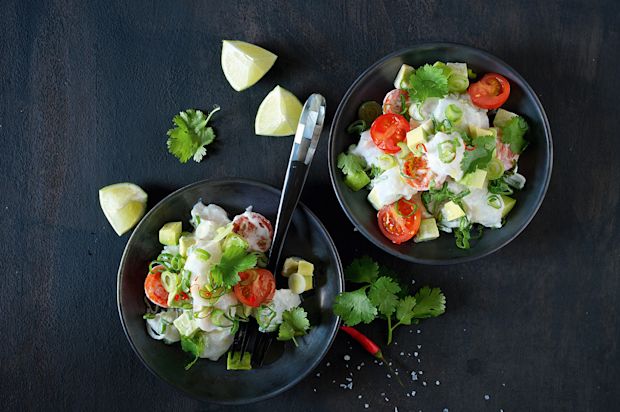 Ceviche mit Avocado und Tomaten