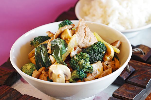 Schweinsfilet mit Pilzen und Broccoli