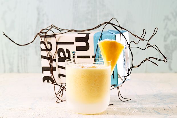 Buttermilch-Ananas- Shake