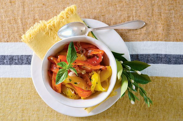 Peperoni con aglio e basilico
