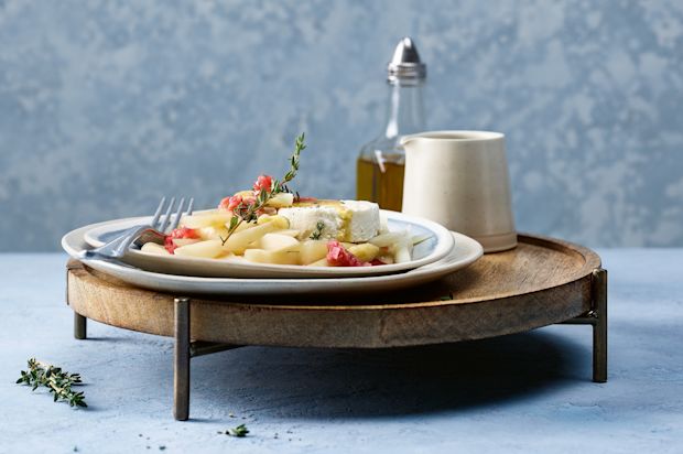 Spargelsalat mit Rhabarber-Vinaigrette