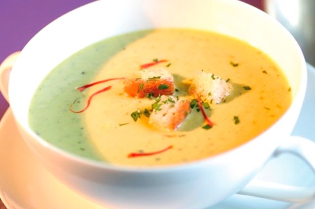 Kastilische Safran-Mandel-Suppe