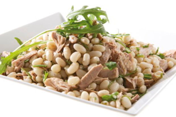Thonsalat mit weissen Bohnen