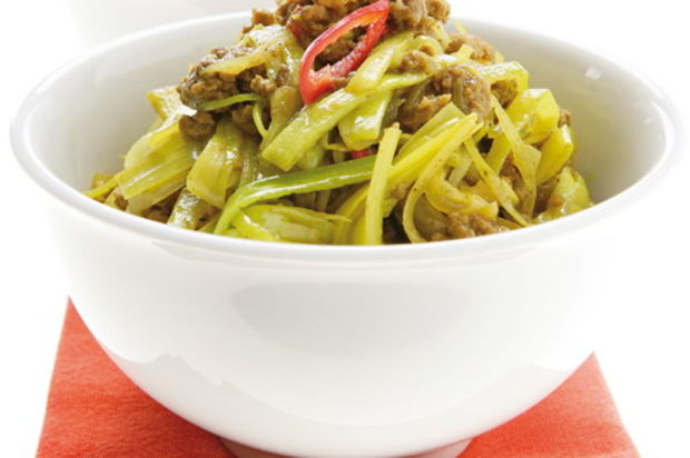 Lauch-Hackfleisch aus dem Wok