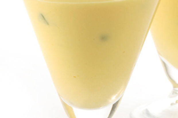 Safrancreme mit Pistazien