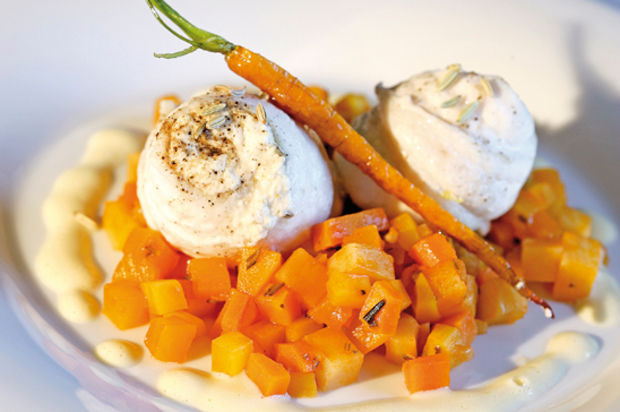 Seezungenröllchen auf Winter-Ratatouille