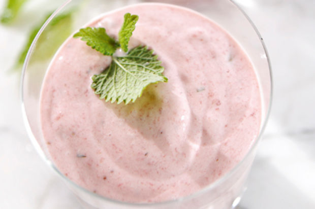 Erdbeer-Bananen-Creme mit Joghurt
