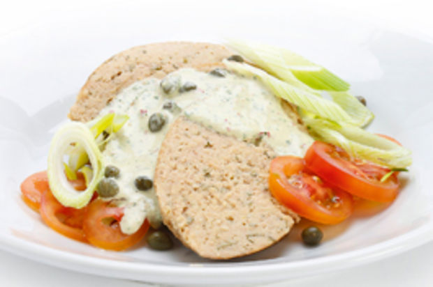 Thonpastete mit Kräutersauce