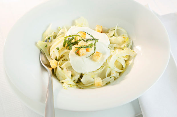 Fenchelsalat mit Büffel-Mozzarella
