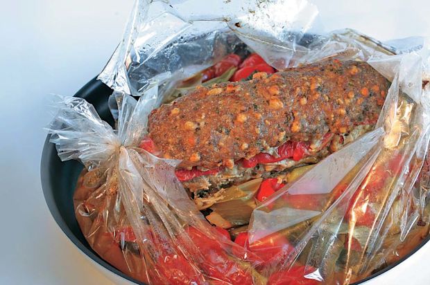 Gefüllter Hackbraten mit Gemüse