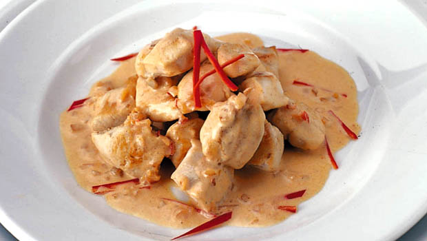 pouletwurfel an feuriger whiskysauce annemarie wildeisens kochen