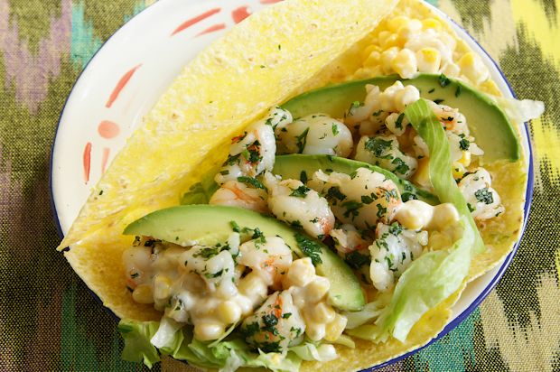 Fajitas mit Mais und Crevetten