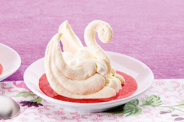 Erdbeer-Schwan