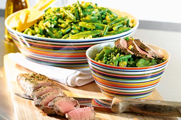 Grüner Gemüsesalat mit Kräuter-Lamm