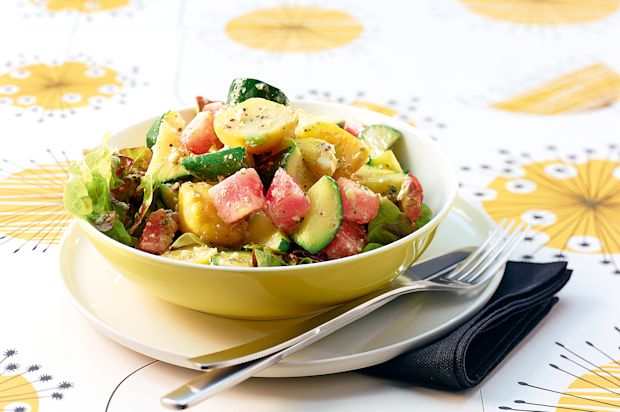 Salat von Zucchetti und Mini-Patissons