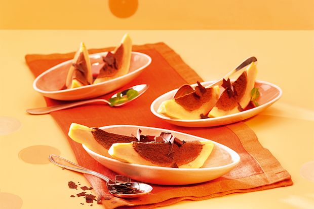 Gefüllte Papaya mit Pfeffer-Schokoladenmousse