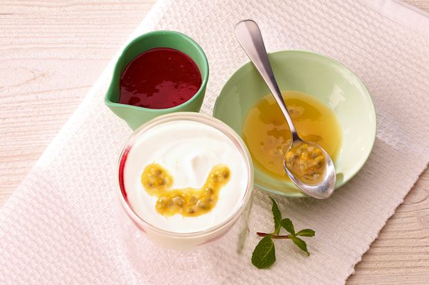 Passionsfrucht-Himbeer-Creme