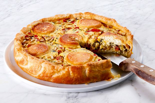 Ratatouille-Tarte mit Crottin de Chavignol