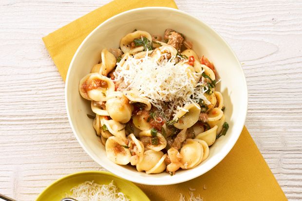 Orecchiette mit Krautstielen und Wurst