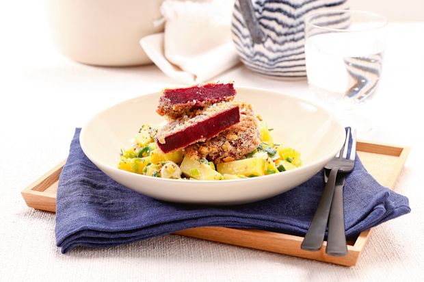 Knusprige Randen auf Kartoffelsalat