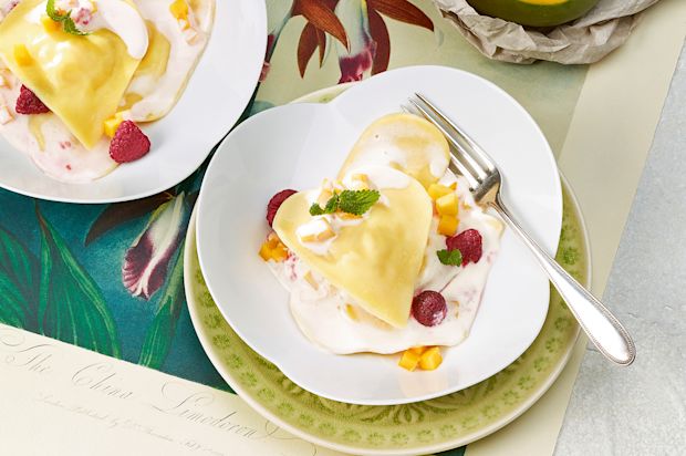 Mango-Ravioli mit Himbeerrahm