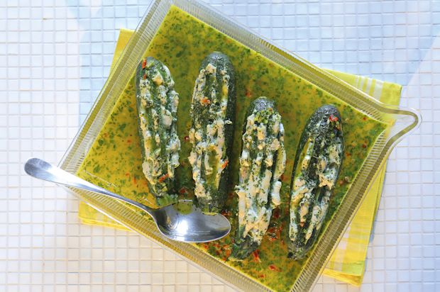 Gefüllte Zucchetti mit Poulet an Safranjus