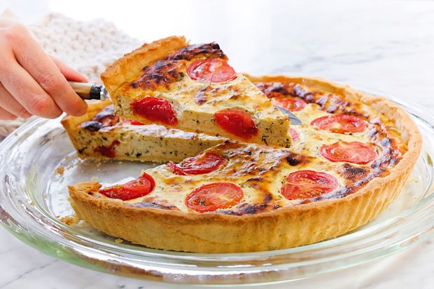 Tomatenwähe mit Ricotta-Kräuter-Guss
