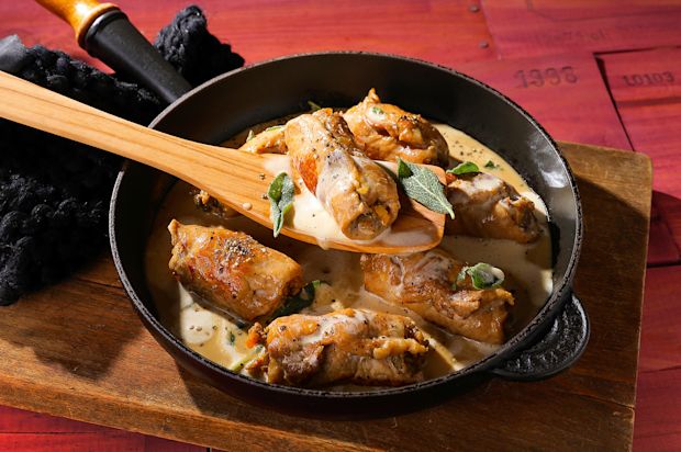 Wildschweinröllchen an Sherrysauce