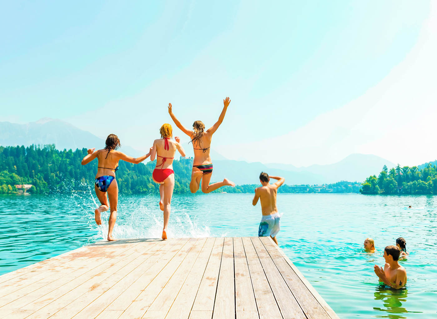 JET2HOLIDAYS TILE 1400X1020 MAR20