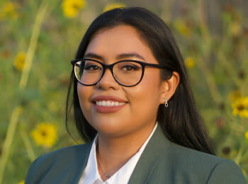 Headshot of Jessica Cisneros