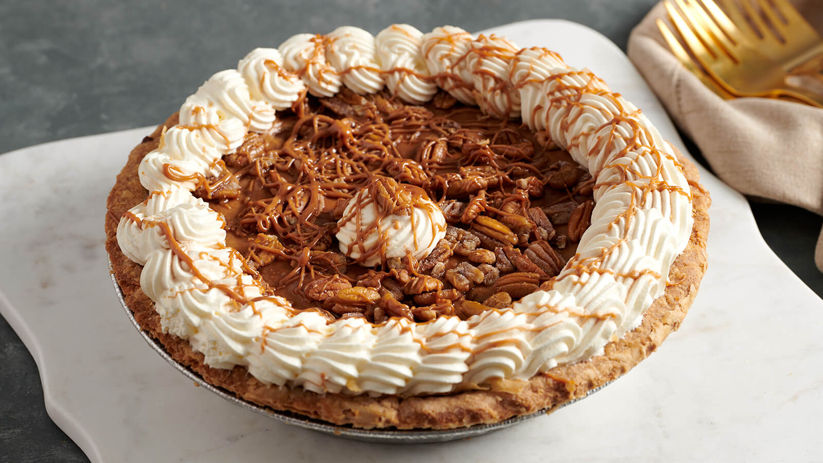 Pumpkin Praline Cream Pie