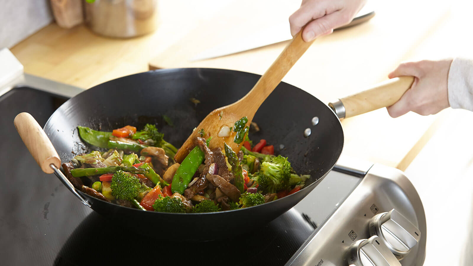 mix-veggies-and-sauce
