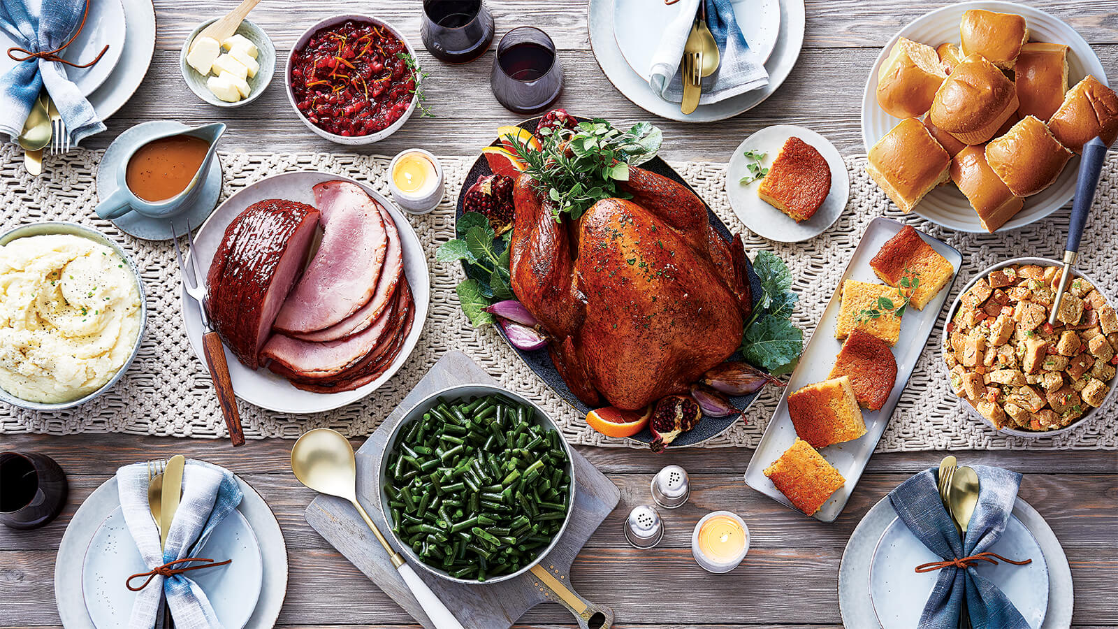Deluxe Holiday Meal > Serves 12-14