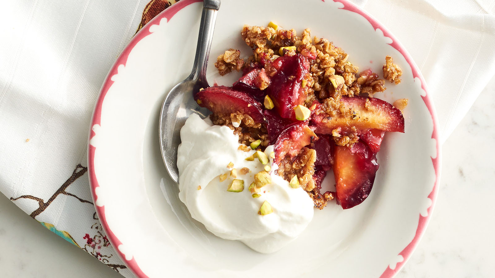 plum crumble