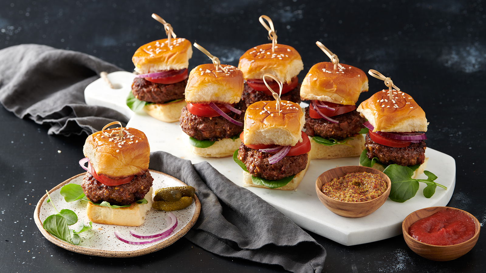 Smokey Cheddar Mini Burgers Sliders