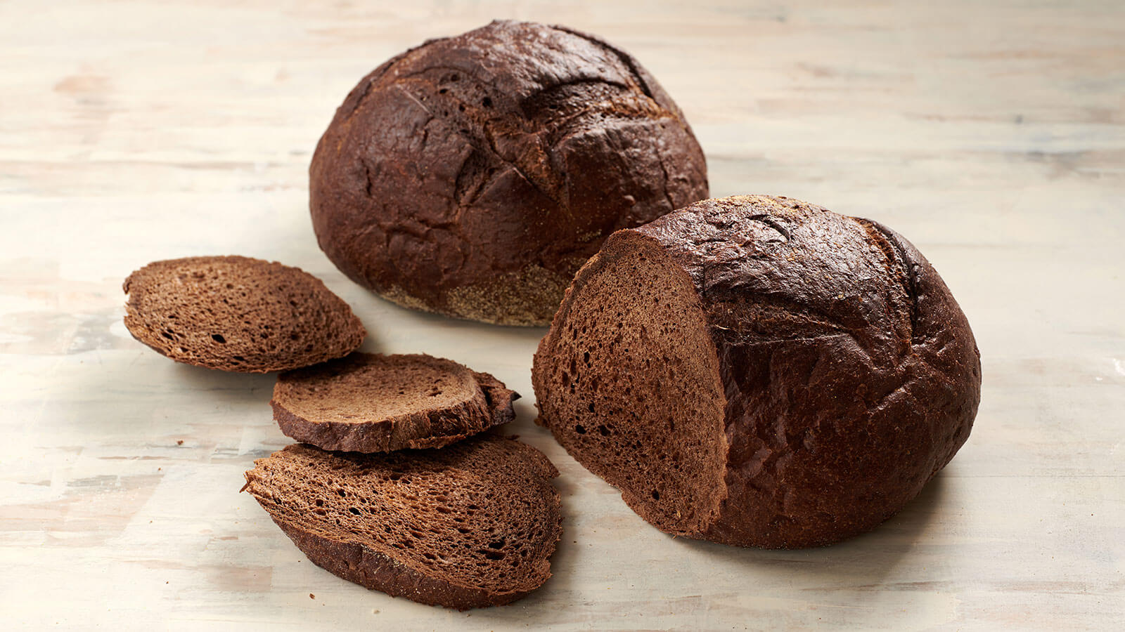 Pumpernickel Boule