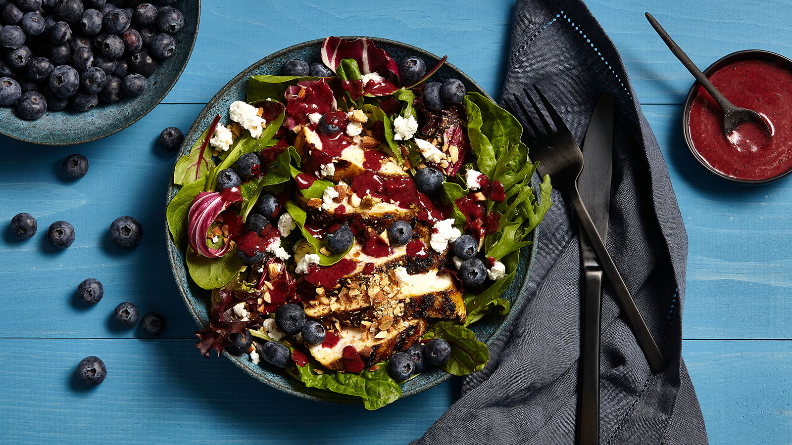 Blueberry Salad with Grilled Chicken