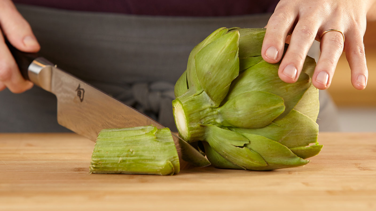 cut-off-stem-artichoke