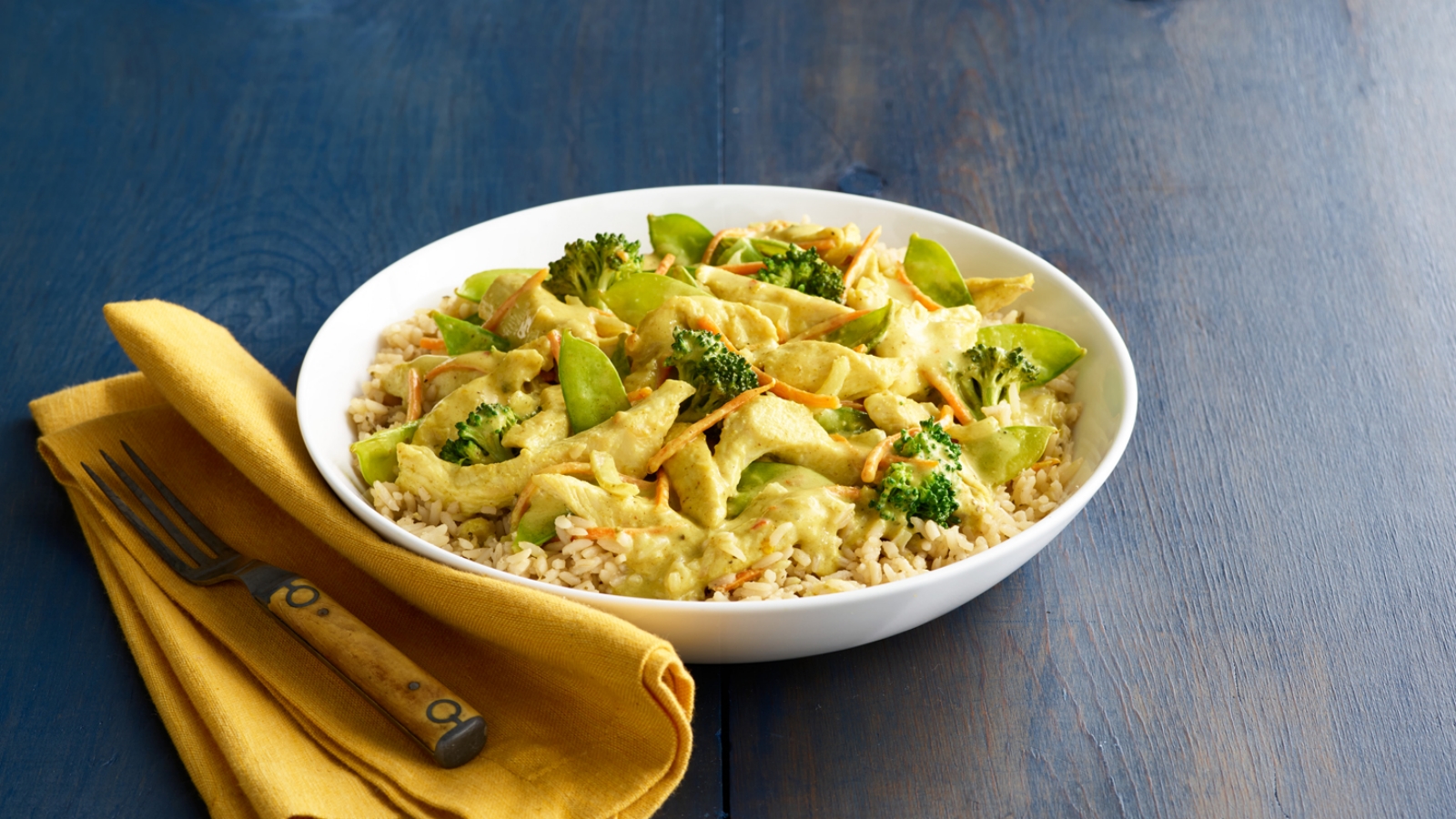 Thai Coconut Chicken with Rice & Fresh Vegetables