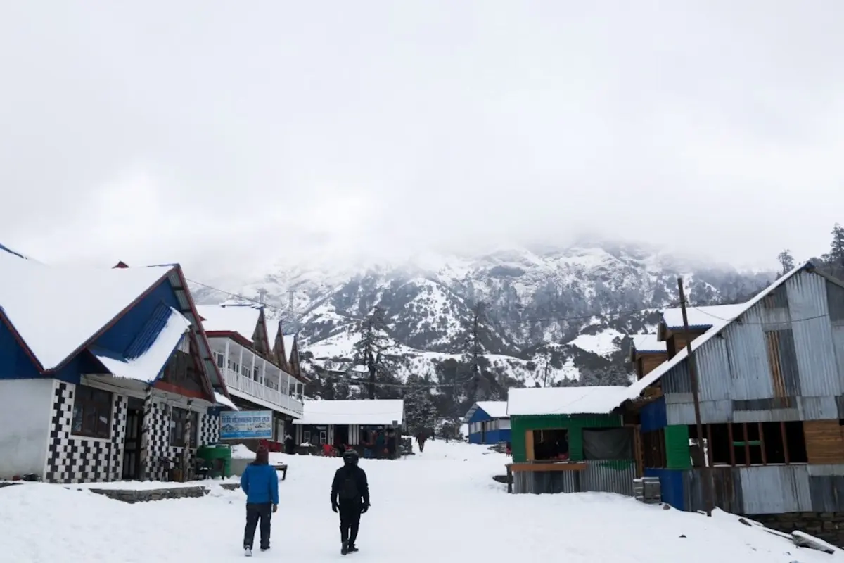 Embark on a thrilling adventure in Manali with TravelTaxi, the adventure capital of Himachal Pradesh.