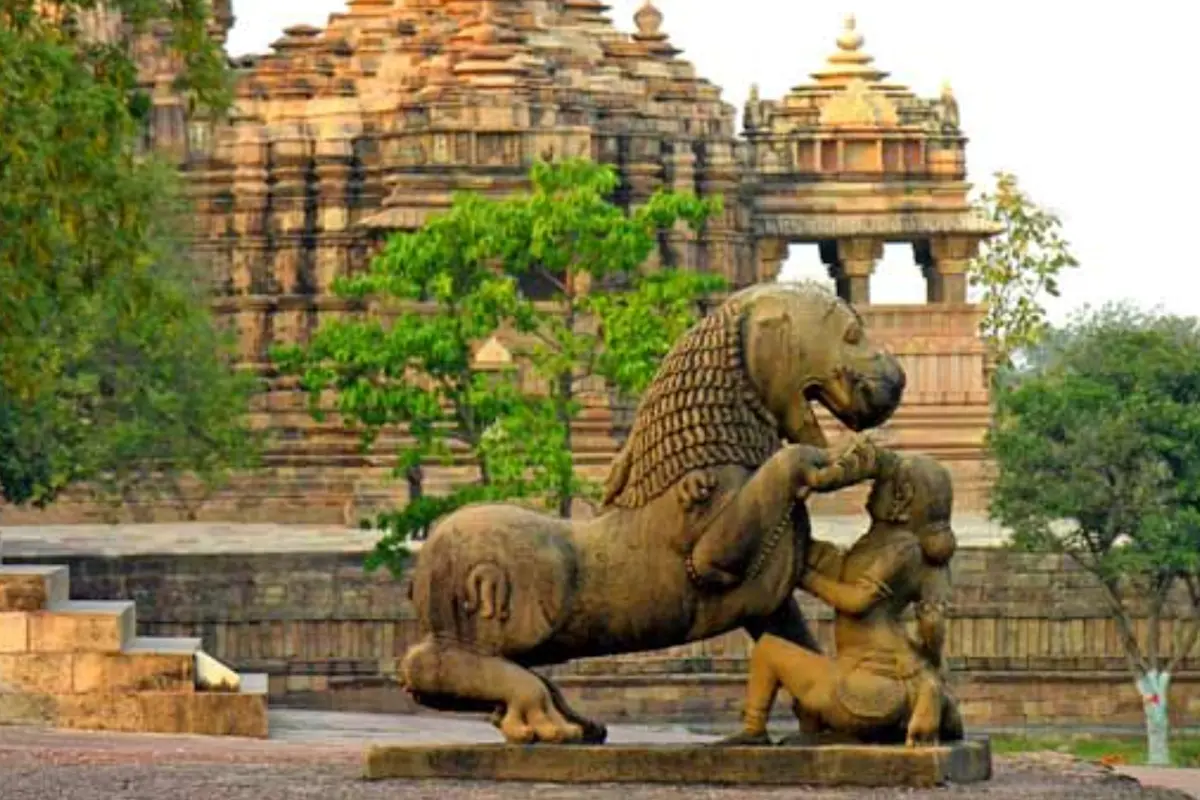 Experience the light and sound show at Khajuraho with TravelTaxi's guided evening tours in Madhya Pradesh.