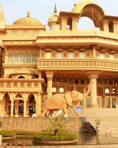Embrace luxury in Gurgaon with TravelTaxi - The opulent Leela Ambience Convention Hotel.