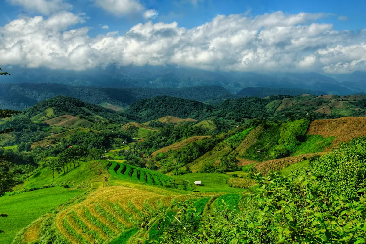 Experience the tranquil beauty of Guru Shikhar in Mount Abu with TravelTaxi - The highest peak of the Aravalli Range in Rajasthan.