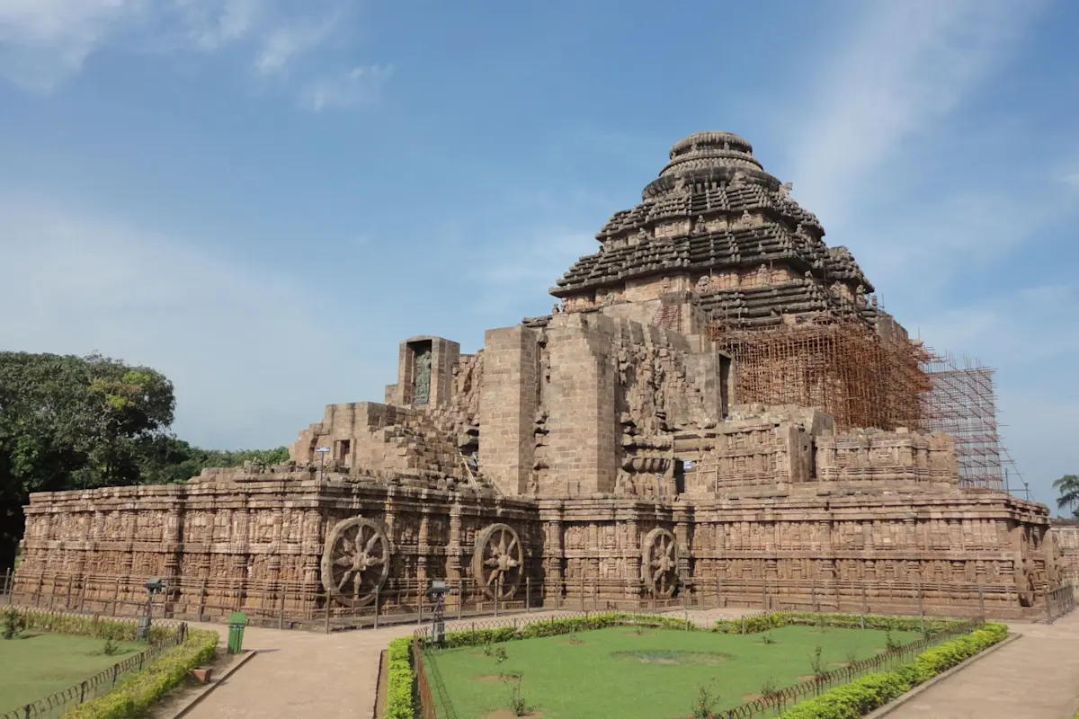 Experience the serene beaches of Gokarna with TravelTaxi's guided tours in Karnataka's coastal paradise.