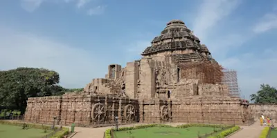 Experience the serene beaches of Gokarna with TravelTaxi's guided tours in Karnataka's coastal paradise.