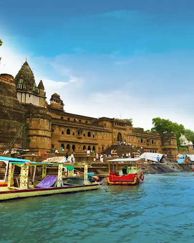 Immerse in Ujjain's cultural tapestry with TravelTaxi - The vibrant Navratri festivities.